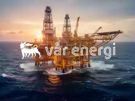 Moderne Offshore-Ölplattform bei Sonnenaufgang als Symbol für den Energiesektor - Foto: über boerse-global.de