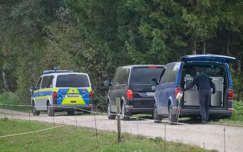 In den Tagen nach der Sichtung hatten Polizisten das Naturschutzgebiet durchkämmt. - Foto: Peter Kneffel/dpa