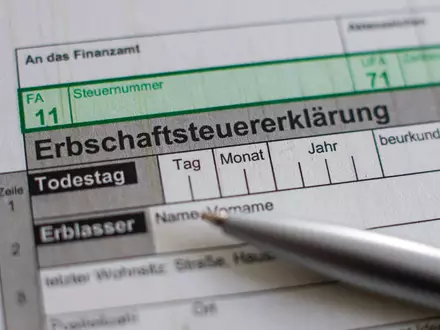 Am Montag verhandelt das Gericht in Karlsruhe eine abstrakte Normenkontrolle aus Bayern. (Archivfoto) - Foto: Jan Woitas/dpa