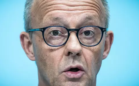 Merz: ««Wir müssen uns aus einem Tief herausarbeiten.» - Foto: Michael Kappeler/dpa