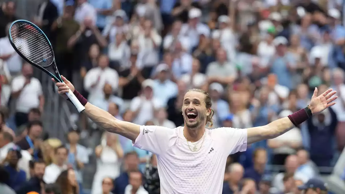 Bald die Nummer eins der Tennis-Welt: Alexander Zverev. (Archivbild) - Bild: Kirsty Wigglesworth/AP/dpa
