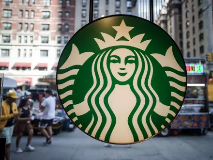Starbucks wird die auf mexikanische Küche spezialisierte Kette Chipotle doch nicht kaufen. (Archivbild) - Foto: Michael Kappeler/dpa