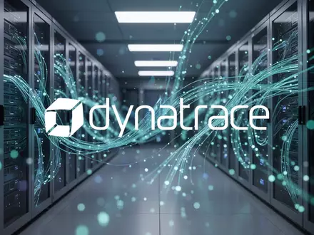 Abstrakte Darstellung von digitalen Datenströmen und moderner Software-Infrastruktur in einem Serverraum. - Foto: über boerse-global.de