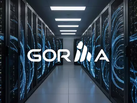 Modernes Rechenzentrum mit leuchtenden Server-Racks und Glasfaserkabeln in einer technologischen Umgebung. - Foto: über boerse-global.de