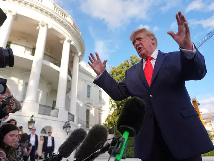 Er glaube, Putin wolle einen Deal mehr als Selenskyj - sagt Trump.  - Foto: Julia Demaree Nikhinson/AP/dpa