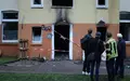 Das stark beschädigte Mehrfamilienhaus nach dem Feuer in Bochum - Foto: Christoph Reichwein/dpa