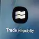 Der Online-Broker Trade Republic arbeitet rein App-basiert. (Archivbild) - Bild: Fabian Sommer/dpa