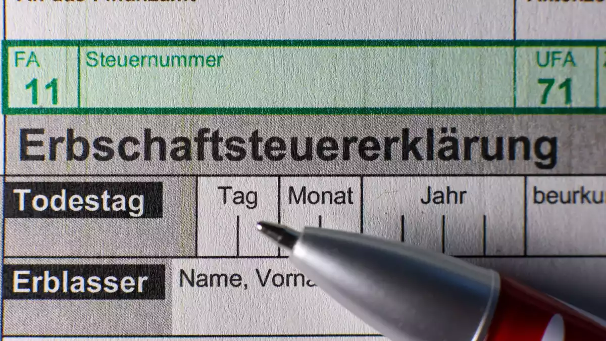 Die Steuervorteile für Firmenerben stehen stark in der Kritik. (Archivbild) - Bild: Jan Woitas/dpa