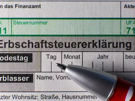 Die Steuervorteile für Firmenerben stehen stark in der Kritik. (Archivbild) - Foto: Jan Woitas/dpa