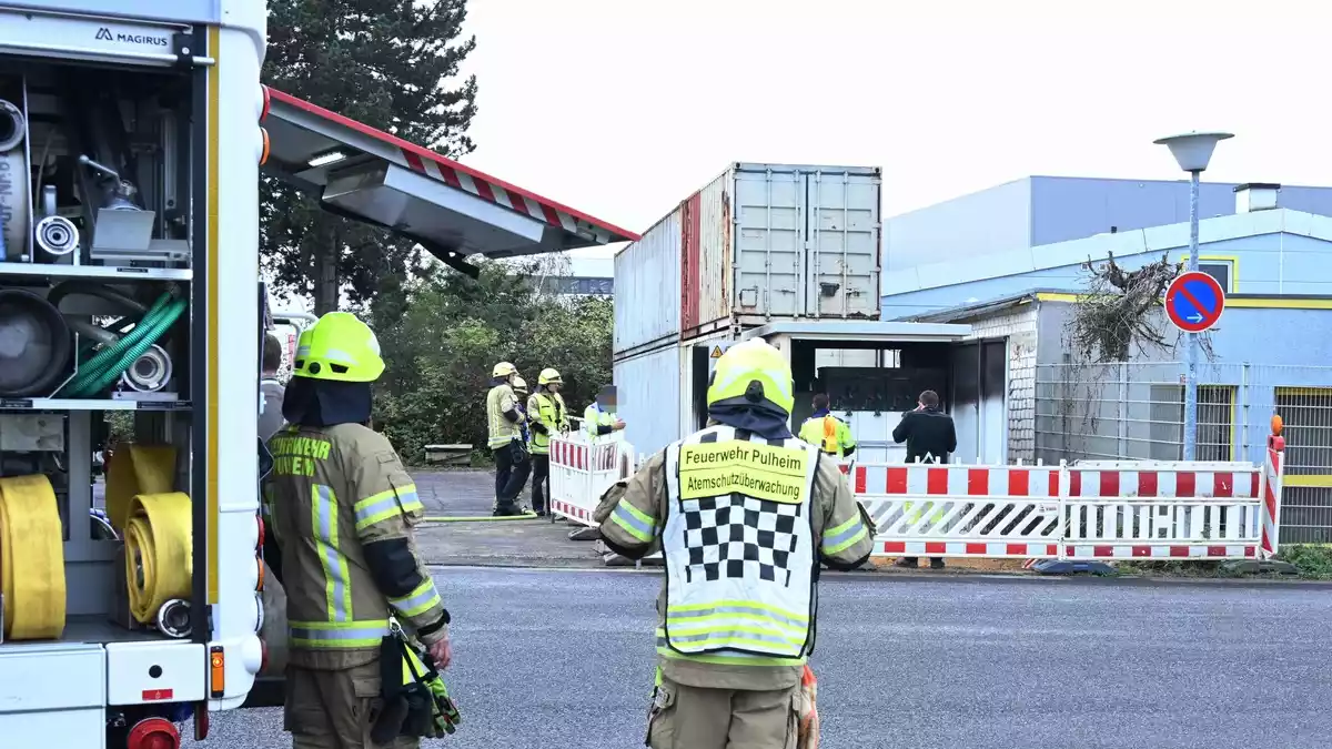 FW Pulheim: Feuer in Trafostation - Bild: presseportal.de