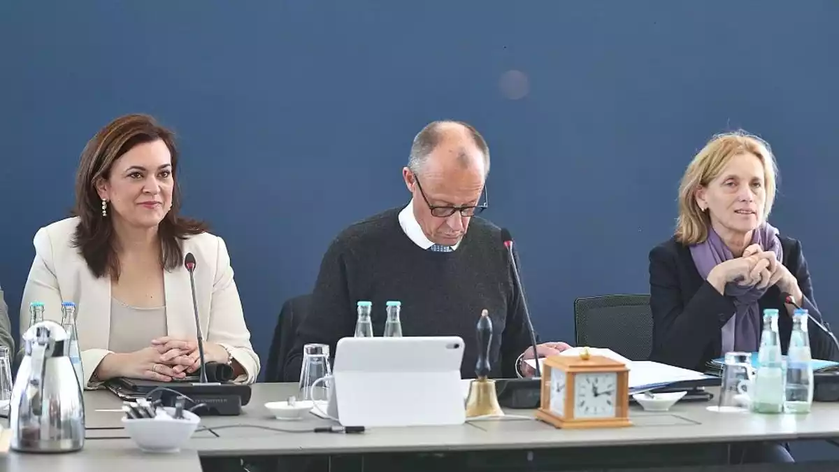 Forsa: Union bleibt im Umfragetief