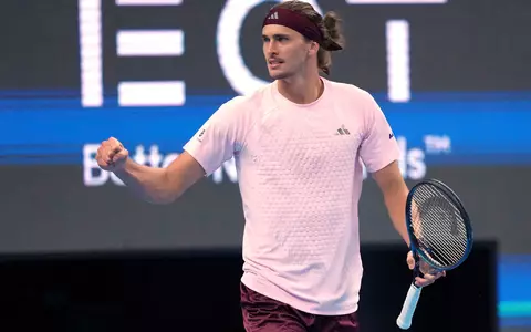 Alexander Zverev steht im Viertelfinale von Shanghai. (Archivbild) - Foto: Achmad Ibrahim/AP/dpa
