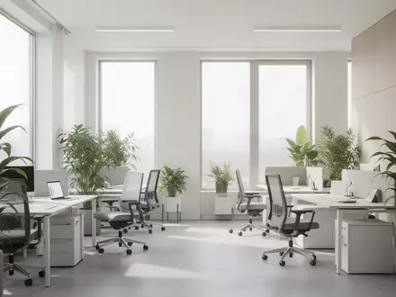 Ein helles, modernes und minimalistisches Büro mit ergonomischen Möbeln und Pflanzen bei Tageslicht. - Foto: über boerse-global.de