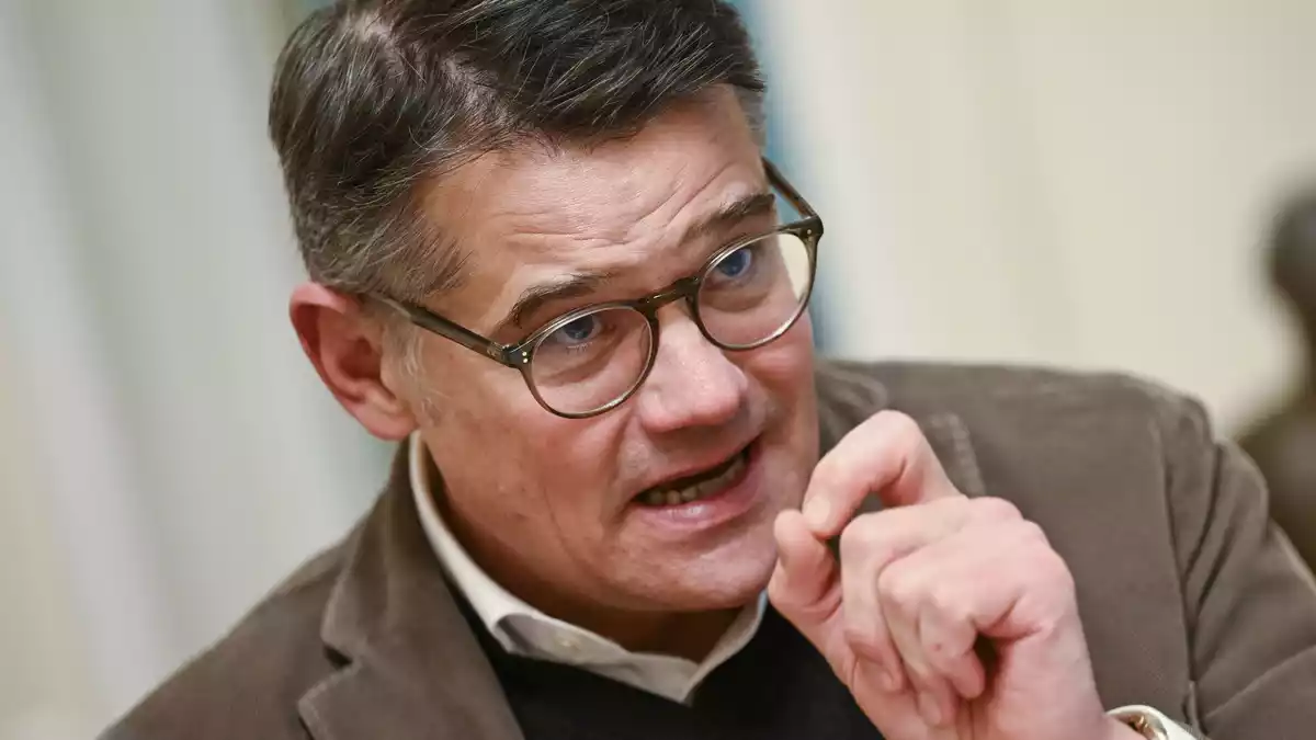 Damit würden Bürger zur Kasse gebeten für Haushaltslöcher des Bundes, sagt Hessens Ministerpräsident Boris Rhein. (Archivbild) - Bild: Arne Dedert/dpa