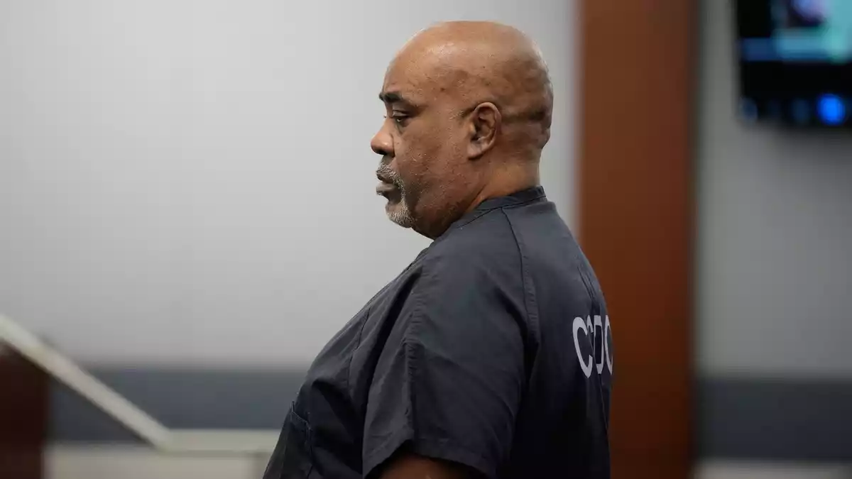Duane Davis erscheint in Handschellen vor Gericht. (Foto aktuell)  - Bild: John Locher/Pool AP/AP/dpa