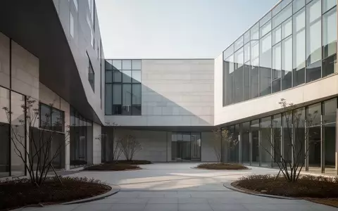 Moderne Architektur eines Forschungs- und Entwicklungsgebäudes in Südkorea mit klaren Linien und Glasfassaden. - Foto: über boerse-global.de
