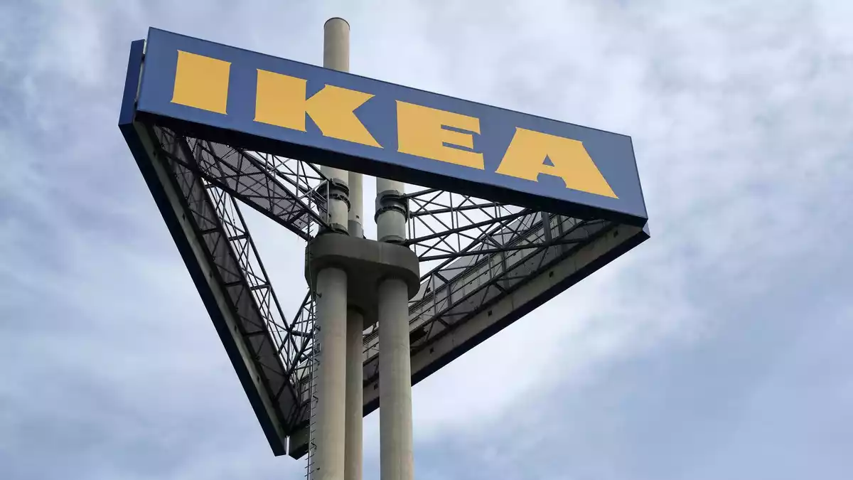 Ikea ist der größte Möbelhändler in Deutschland. - Bild: Bernd Wüstneck/dpa