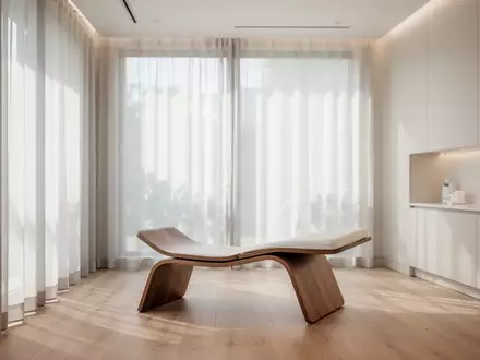Ein heller, minimalistischer Raum für Gesundheitsprävention mit natürlichem Licht und moderner Architektur. - Foto: über boerse-global.de