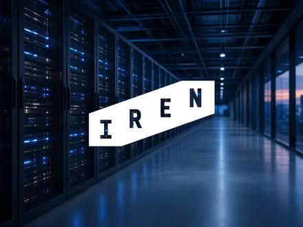 Modernes Rechenzentrum mit leuchtenden Server-Racks als Symbol für digitale Infrastruktur und Unternehmenskapital. - Foto: über boerse-global.de