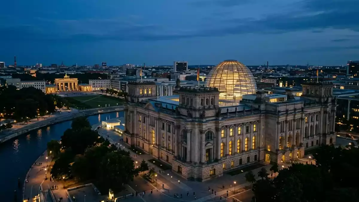 Rentenreform: Schweitzer knüpft Gesetzentwurf an Koalitionseinigung