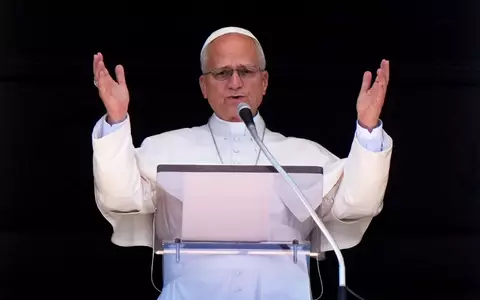 Dem an Lungenkrebs erkrankten Papst wurde vorsorglich ein Stück der Lunge entfernt. - Foto: Andrew Medichini/AP/dpa