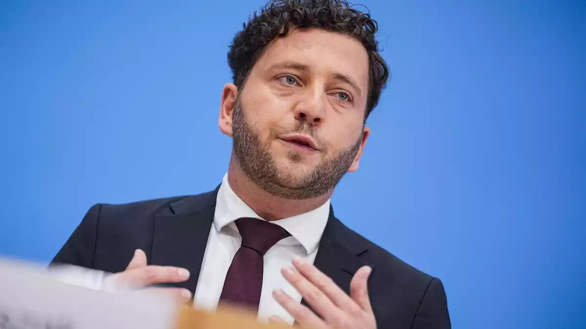 Banaszak nennt Emdes Fraktion-Aus Grundlage für Berlin-Sondierungen. (Archivbild) - Bild: Michael Kappeler/dpa