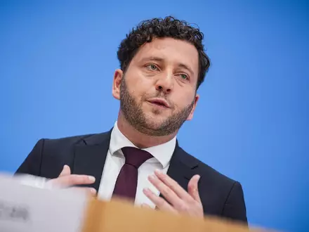 Banaszak nennt Emdes Fraktion-Aus Grundlage für Berlin-Sondierungen. (Archivbild) - Foto: Michael Kappeler/dpa