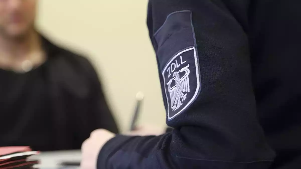 HZA-UL: Zoll-Ermittlungen wegen Schwarzarbeit/38-jähriger Arbeitslosengeldbetrüger entgeht knapp einer Gefängnisstrafe - Bild: presseportal.de