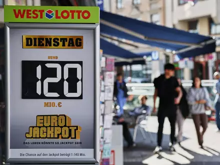 Mehr geht nicht beim Eurojackpot: Der 120-Millionen-Topf wurde geknackt. (Archivbild) - Foto: Oliver Berg/dpa