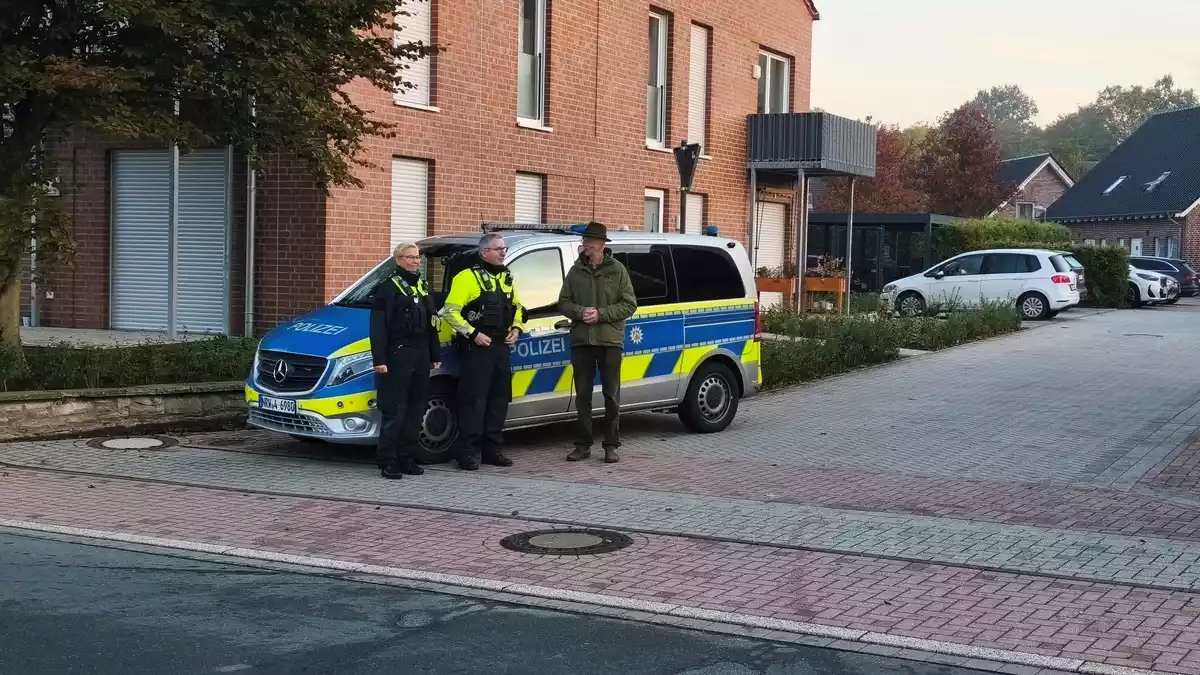 POL-COE: Billerbeck, L577 / Polizei kontrolliert zur Vermeidung von Wildunfällen - Bild: presseportal.de