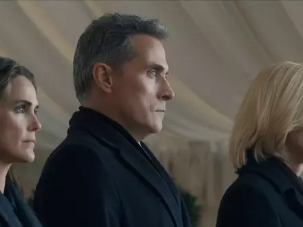Eine angespannte Beziehung. - Foto: -/Netflix/dpa
