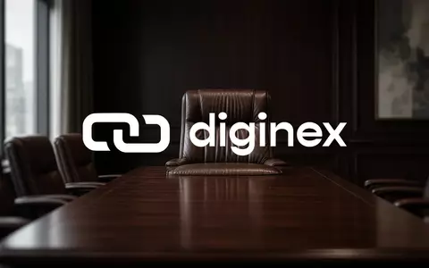 Ein leerer Konferenztisch in einem modernen Büro symbolisiert Unsicherheit und ausstehende finanzielle Entscheidungen. - Foto: über boerse-global.de
