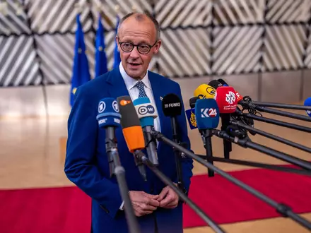 Die EU-Länder versuchen, sich bis Jahresende auf einen Kompromiss für den billionenschweren Gemeinschaftshaushalt für die Jahre 2028 bis 2034 zu verständigen. - Foto: Michael Kappeler/dpa