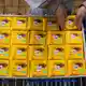 Die Ritter-Sport-Verpackung ist beim Deutschen Patent- und Markenamt registriert. (Archivbild) - Bild: Marijan Murat/dpa