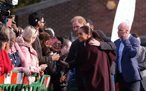 Harry und Meghan sind zurück in der britischen Öffentlichkeit. - Foto: Joe Giddens/PA Wire/dpa