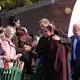 Harry und Meghan sind zurück in der britischen Öffentlichkeit. - Bild: Joe Giddens/PA Wire/dpa