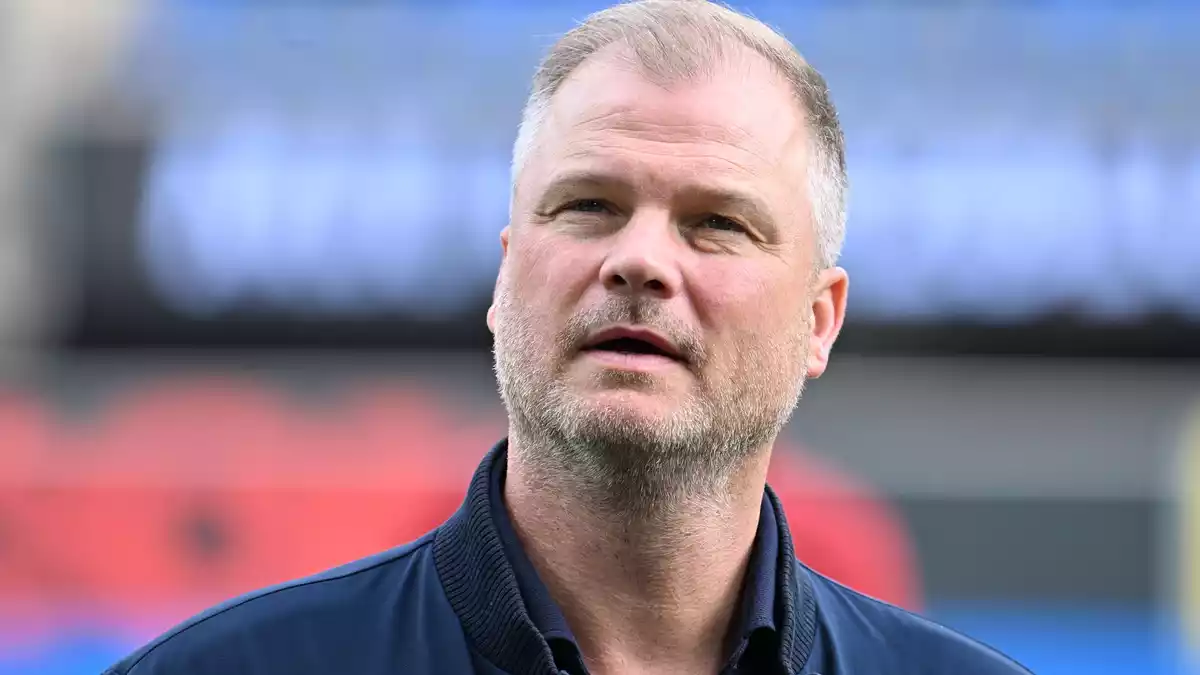 Durfte zufrieden sein: Der Stuttgarter Sportvorstand Fabian Wohlgemuth. (Archivbild) - Bild: Swen Pförtner/dpa