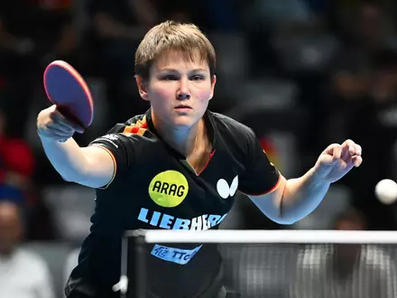 Zwei Medaillen sind sicher: Nina Mittelham bei der Tischtennis-EM (Archivbild). - Foto: Manfred Schillings/dpa