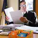 Ritter Sport sitzt im schwäbischen Waldenbuch - hier der Anwalt des Unternehmens, Andreas Schabenberger, im Gerichtssaal. - Bild: Bernd Weißbrod/dpa