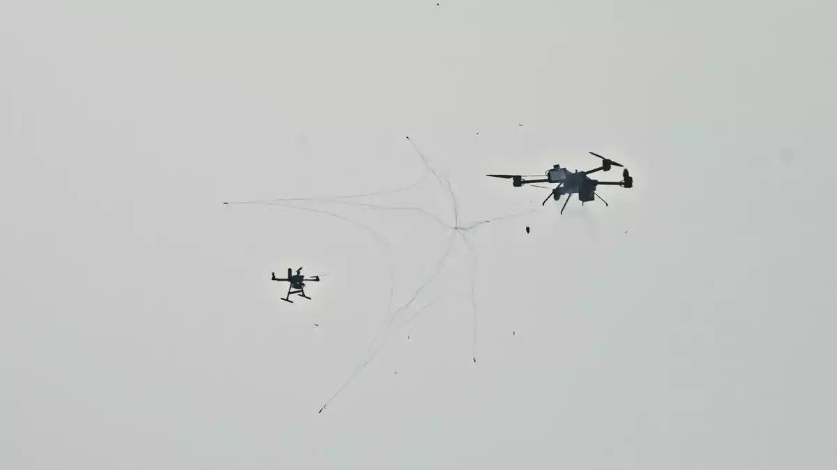 BAAINBw beauftragt Netzwerferdrohnen zum Schutz von Bundeswehrliegenschaften - Bild: presseportal.de