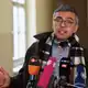 Der Anwalt des Hauptangeklagten, Shahryar Ebrahim-Nesbat, spricht dagegen von einem politisch motivierten Urteil. - Bild: Christian Charisius/dpa