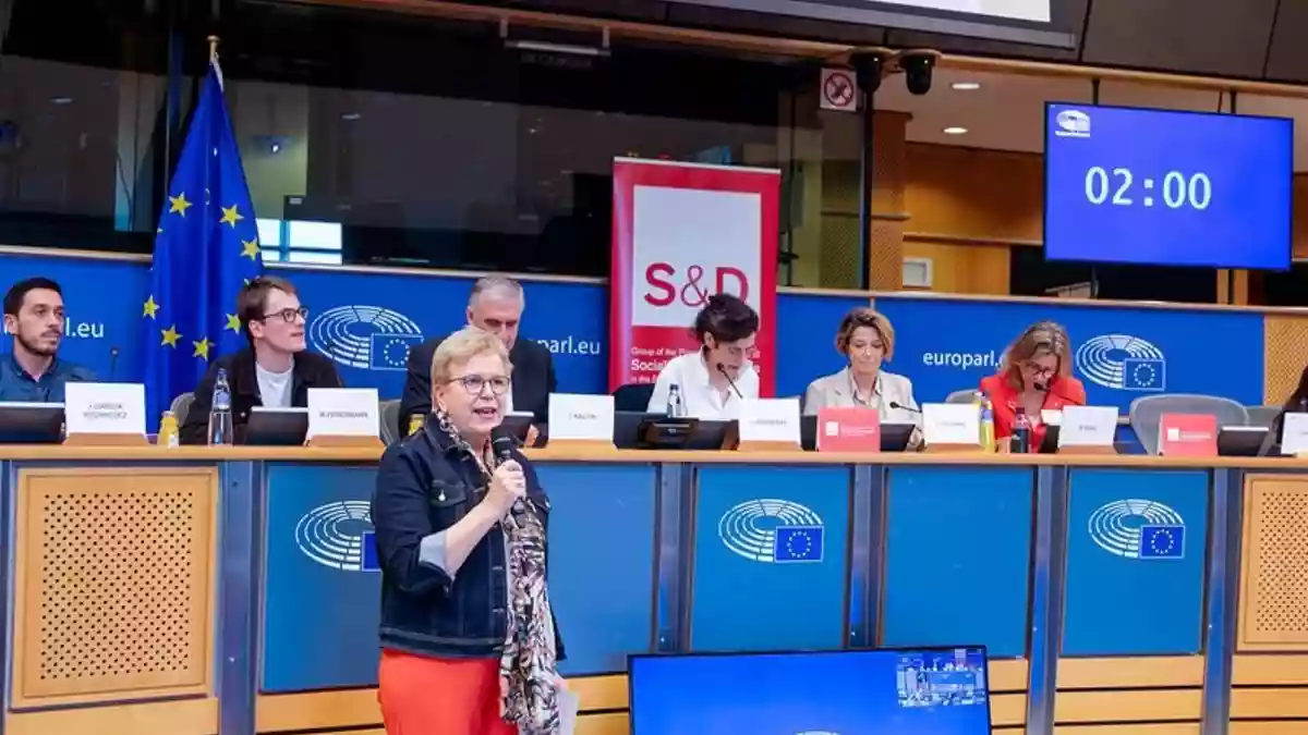S&D-Konferenz zu hochwertigen Arbeitsplätzen: Europa muss Beschäftigte beim digitalen Wandel schützen - Bild: presseportal.de