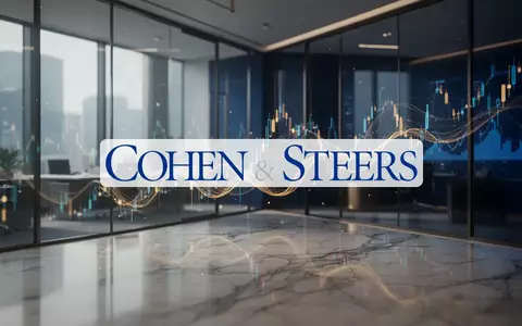 Abstrakte Darstellung von Kapitalzuflüssen in einem modernen Finanzbüro mit eleganter Lichtstimmung - Foto: über boerse-global.de