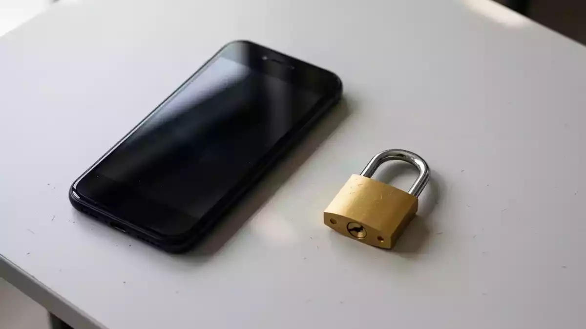 WhatsApp stärkt Kontoschutz und erklärt, wie Nutzer Fremdzugriffe stoppen