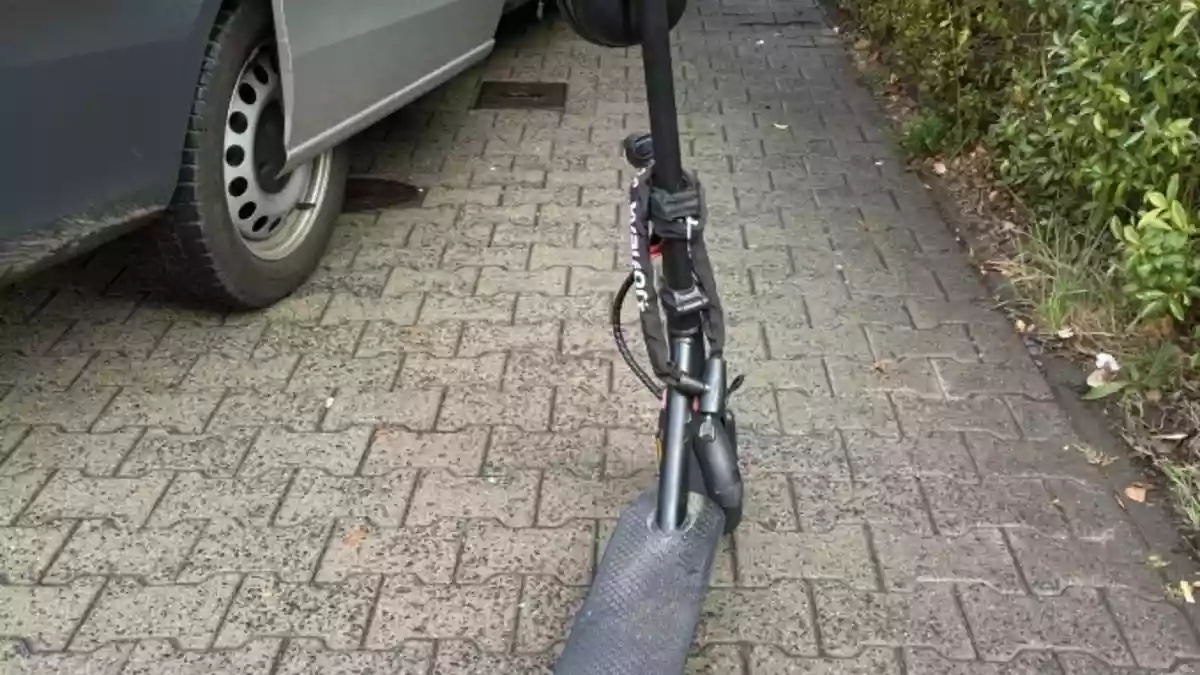POL-OF: Schutzfrauen vor Ort setzen auf Prävention und Aufklärung: Sicher und rücksichtsvoll mit dem E-Scooter unterwegs - Bild: presseportal.de