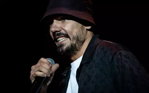 Rapper Capital Bra hat gegen die gemeinsame Glücksspielbehörde der Länder geklagt. (Archivbild)  - Foto: Alexander Prautzsch/dpa-Zentralbild/dpa