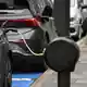 Der Anteil von E-Autos nimmt in Deutschland kontinuierlich zu. (Symbolbild) - Bild: Arne Dedert/dpa