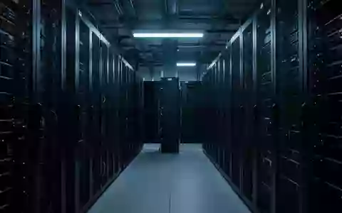 Dunkle, stille Server-Racks in einem modernen Rechenzentrum als Symbol für die zerschlagene digitale Infrastruktur. - Foto: über boerse-global.de