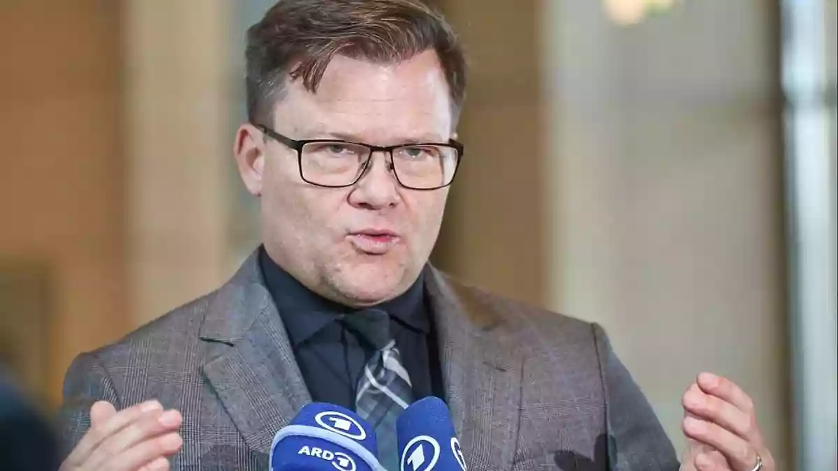 Verbrenner-Aus-Aus: Schneider fordert CO2-Ausgleich