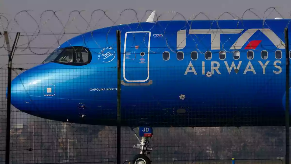 Am Nachmittag gab die nationale Flugsicherungsbehörde Enav Entwarnung. Die Leistungsfähigkeit sei jetzt wieder «zu 100 Prozent» erreicht. (Archivbild) - Bild: Luca Bruno/AP/dpa